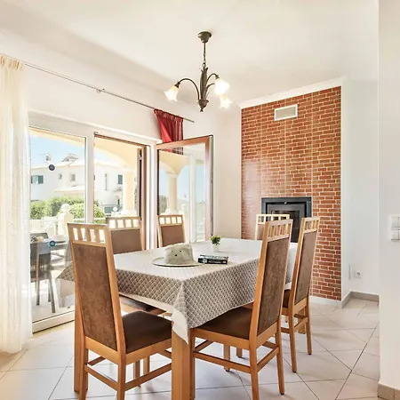 빌라 Alice 알부페이라