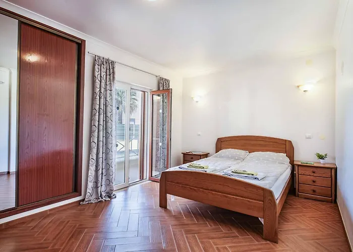 ヴィラ Alice アルブフェイラ