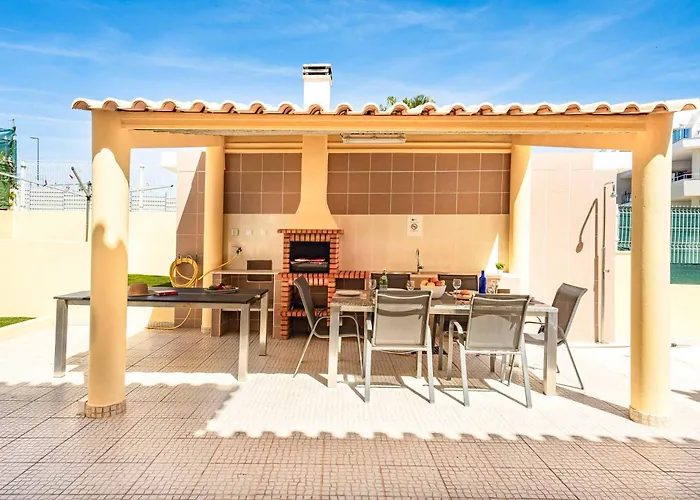 ヴィラ Alice アルブフェイラ