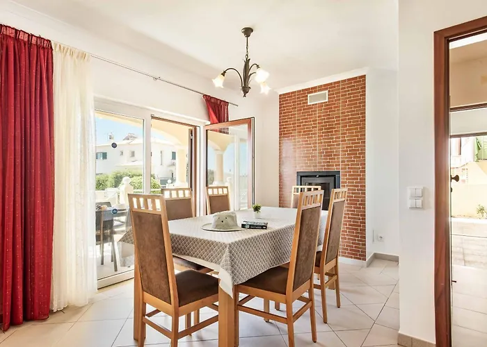 ヴィラ Alice アルブフェイラ